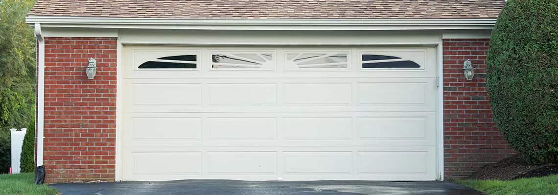 Vinyl Garage Doors Renovation in Gatineau, QC